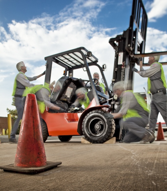 service forklift